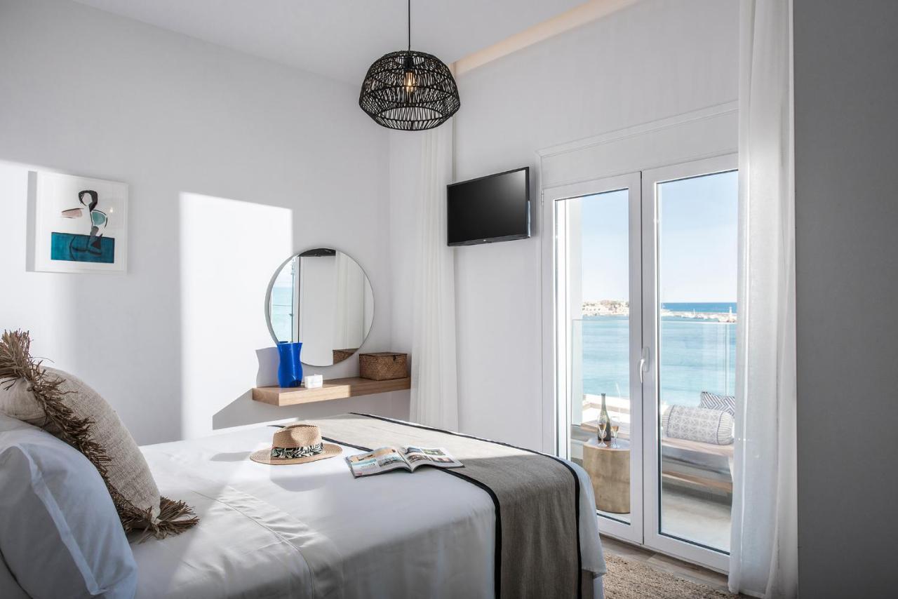 Khroma Luxury Suite 1 Beach Front Apartment แอร์ซอนิสซอส ภายนอก รูปภาพ