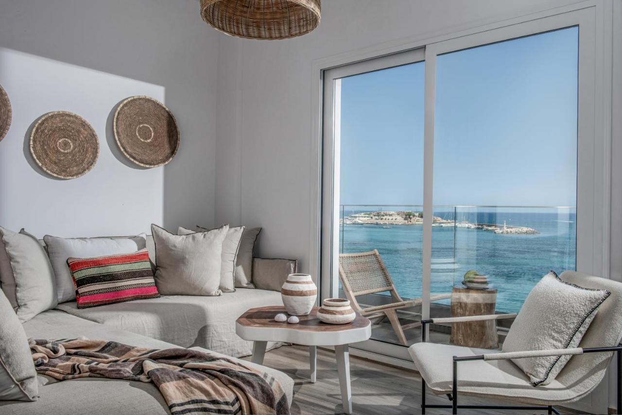 Khroma Luxury Suite 1 Beach Front Apartment แอร์ซอนิสซอส ภายนอก รูปภาพ