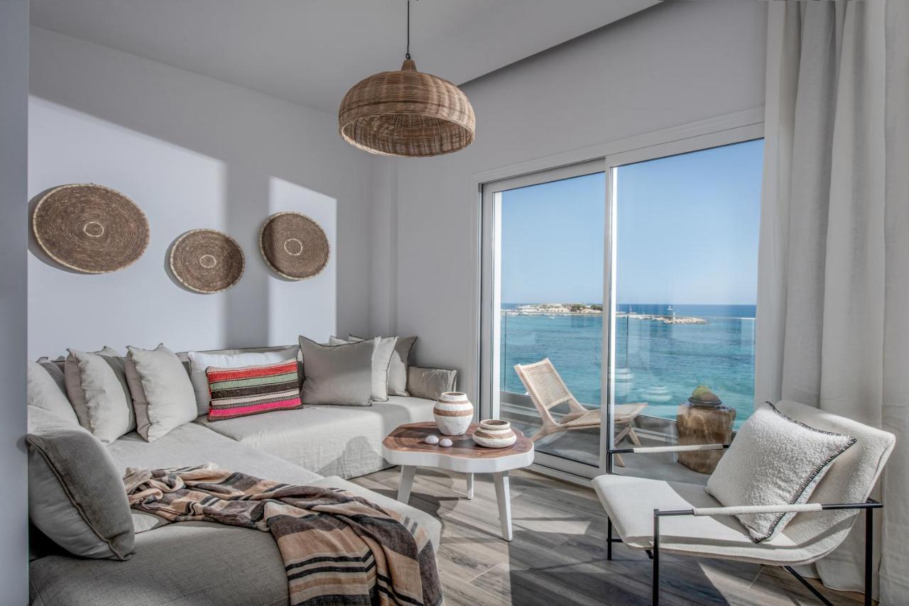 Khroma Luxury Suite 1 Beach Front Apartment แอร์ซอนิสซอส ภายนอก รูปภาพ