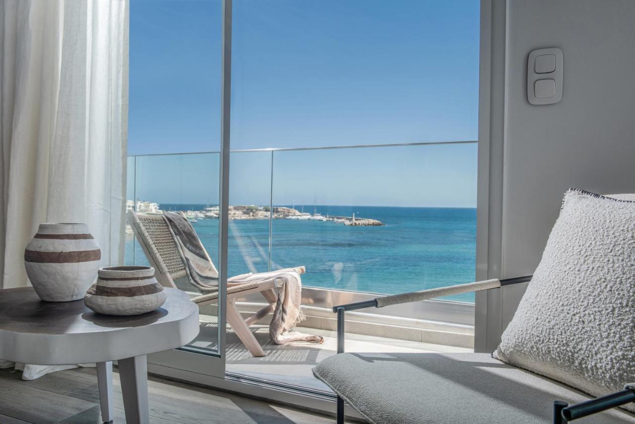 Khroma Luxury Suite 1 Beach Front Apartment แอร์ซอนิสซอส ภายนอก รูปภาพ