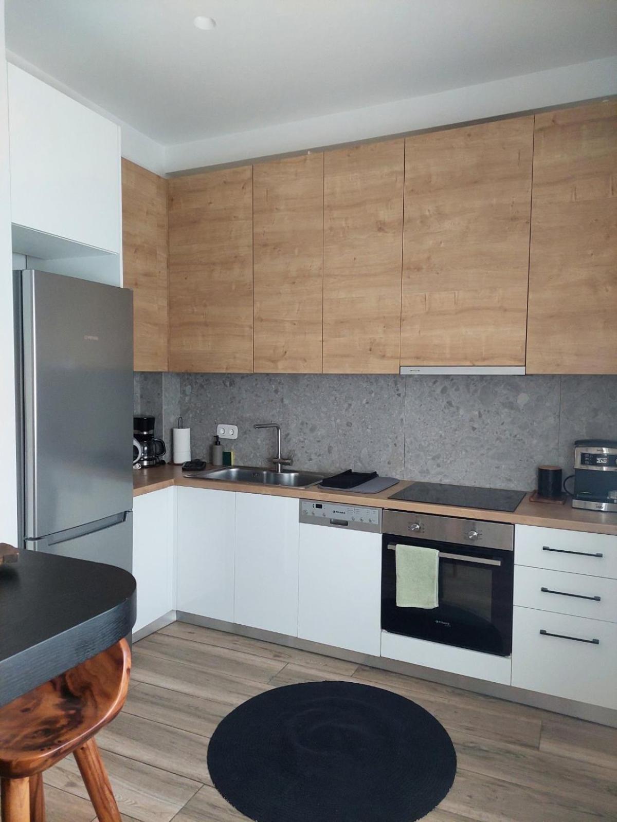 Khroma Luxury Suite 1 Beach Front Apartment แอร์ซอนิสซอส ภายนอก รูปภาพ